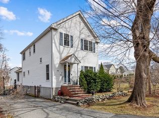 56 Grapevine Ave, Lexington, MA 02421