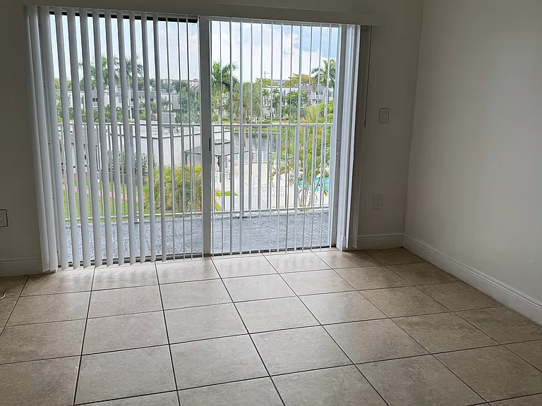 5102 NW 79th Ave #301 — Photo 10