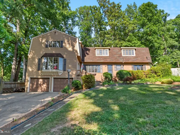 5805 Lane Dr, Alexandria, VA 22310