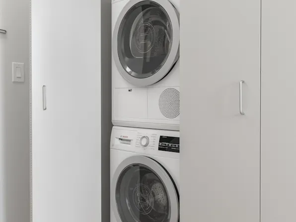 400 West 55th Street image 6 of 18