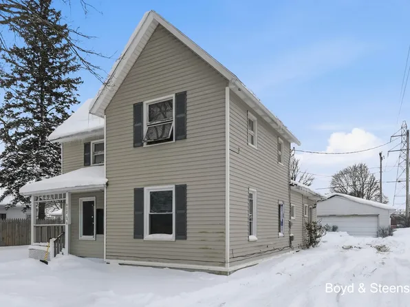 409 W Maple St, Wayland, MI 49348
