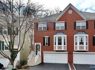 75 Bobolink Ct, Wayne, NJ 07470