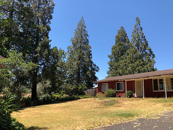 2nd image of 110 Squire Ln