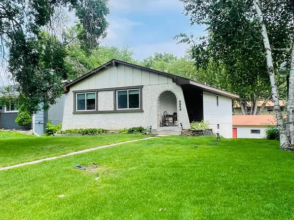 4242 Grimes Ave N, Robbinsdale, MN 55422