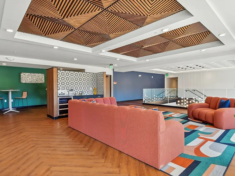 Co-Working Lounge