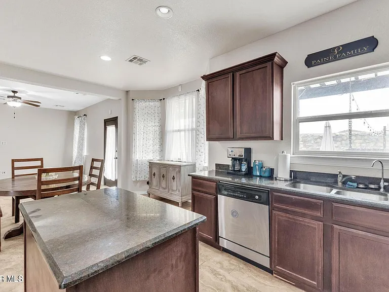 408 Bellwoode Ave — Photo 14