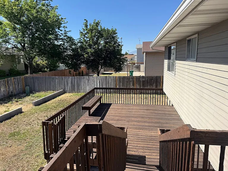 927 S 1635 W — Photo 28