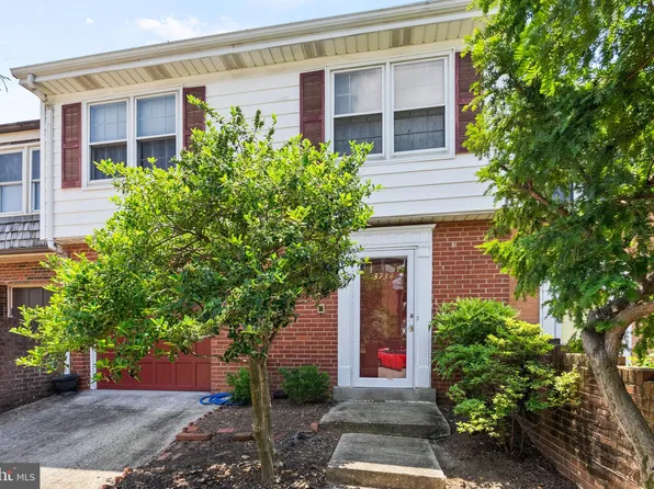 3734 12th St S, Arlington, VA 22204