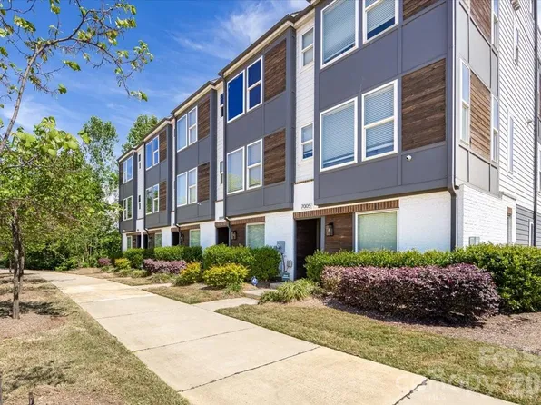 7017 Loso Commons Way, Charlotte, NC 28217