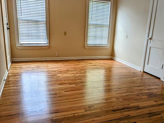 4th image of 708 Largent St
