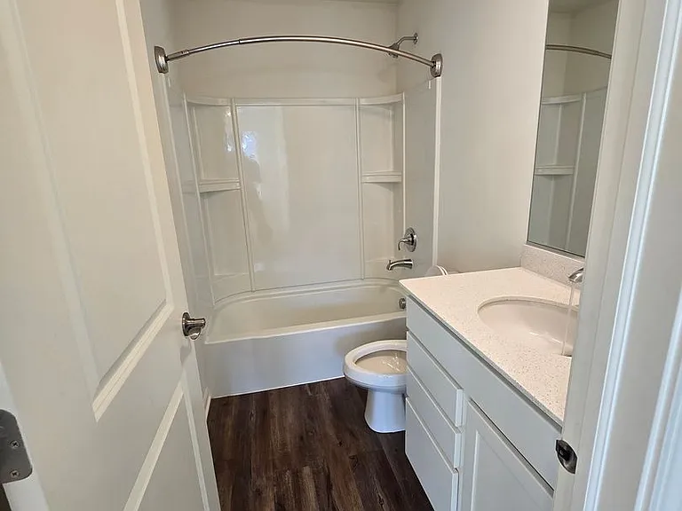 1123 Hawk Hollow Dr — Photo 11