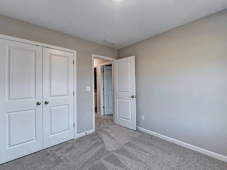 192 Golden Eagle Pkwy — Photo 36