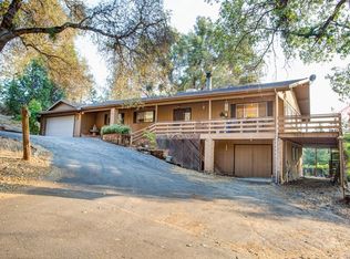 39574 Washburn Ln, Oakhurst, CA