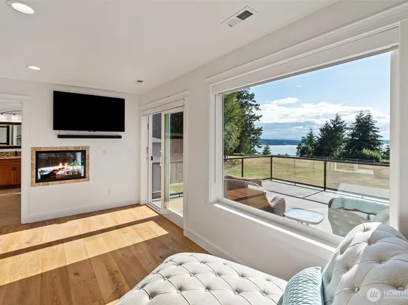 802 Jewil Dr., Fox Island, WA 98333