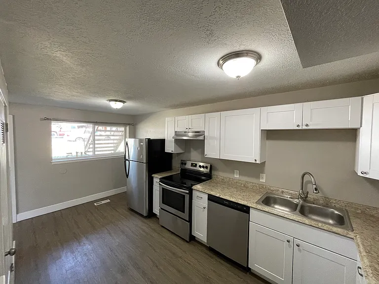 2115 N 250 W #2 — Photo 3