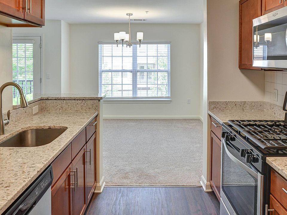 1st image of 100 Avalon Dr #2320409