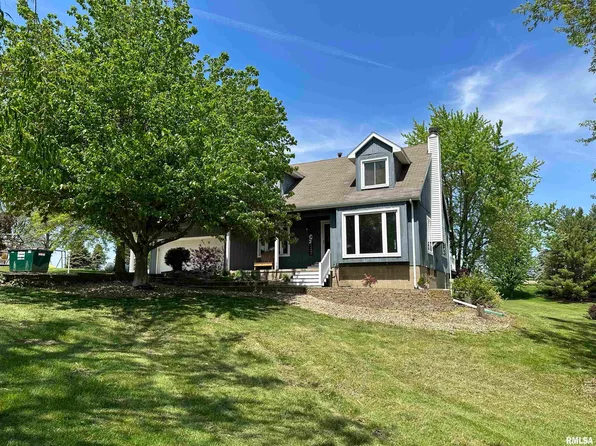 425 Horseshoe Dr, Avon, IL 61415