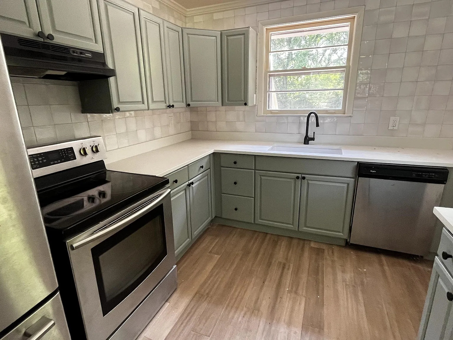 3 bed, 1187 sqft, $1,700 — Photo 3