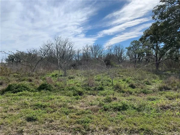 113 Hess Ln, Buras, LA 70041