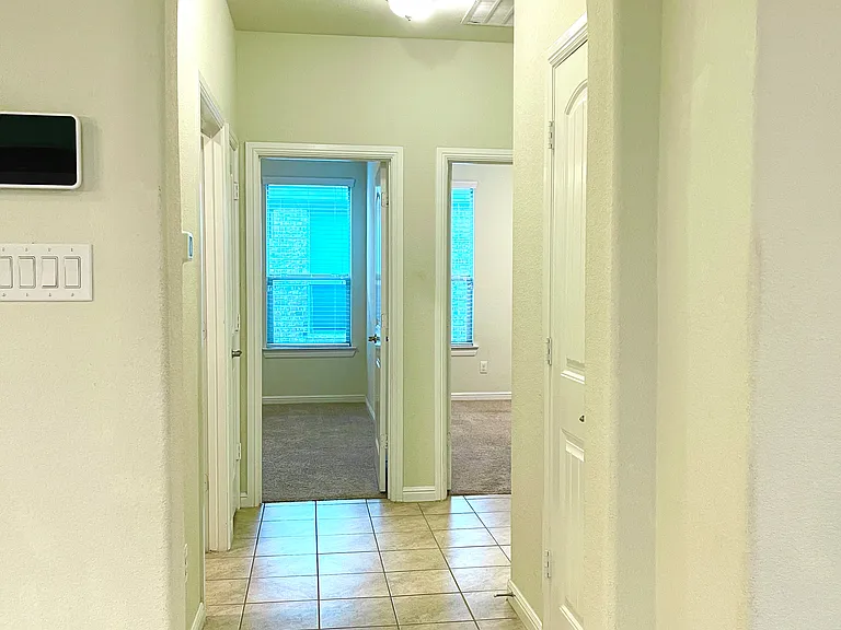 1109 Genola Dr — Photo 13