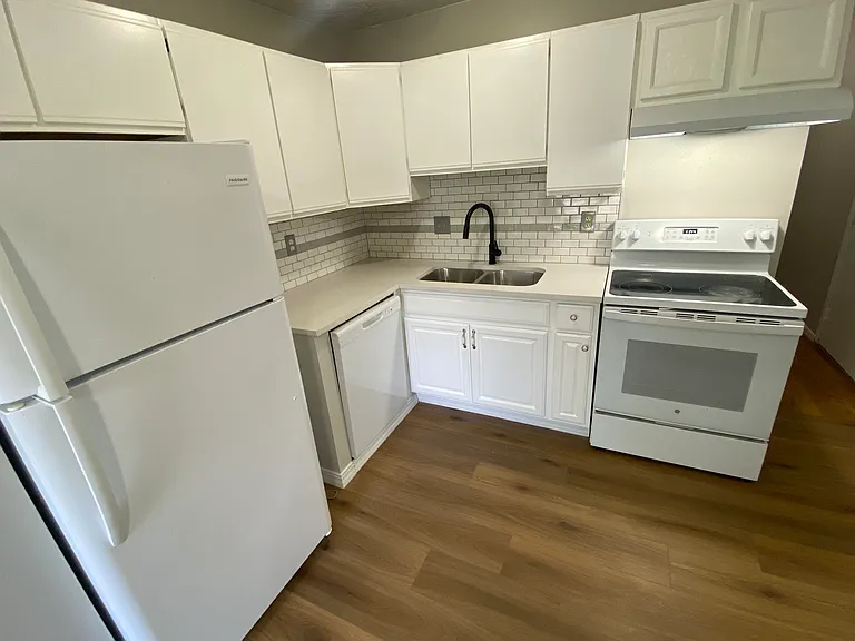 3791 Farm Brook Ln — Photo 3