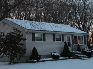 8 Diane Ave, Auburn, MA 01501