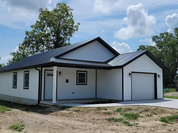 725 S Indiana St, Bicknell, IN 47512