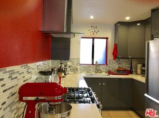 5700 Whitsett Ave APT 10, Valley Village, CA 91607