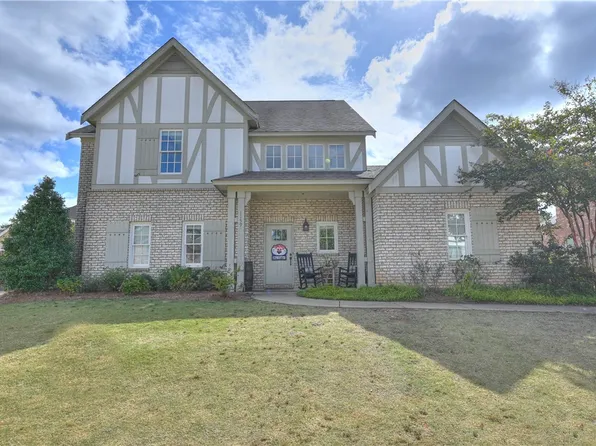 1159 Southridge Ct, Auburn, AL 36832