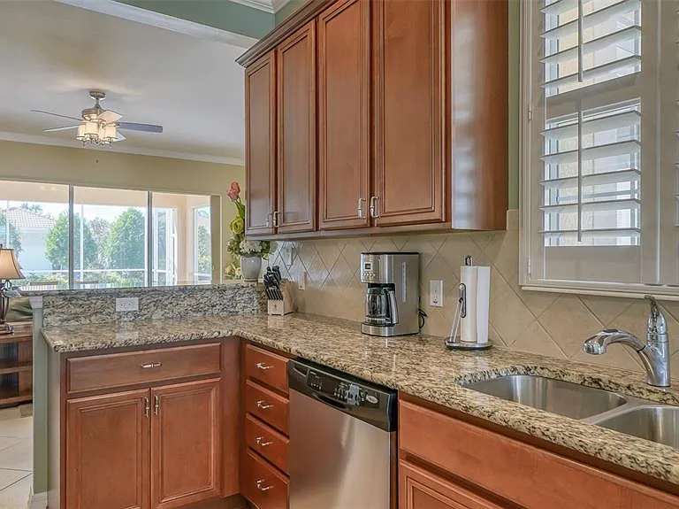 1498 Ernesto Dr — Photo 20