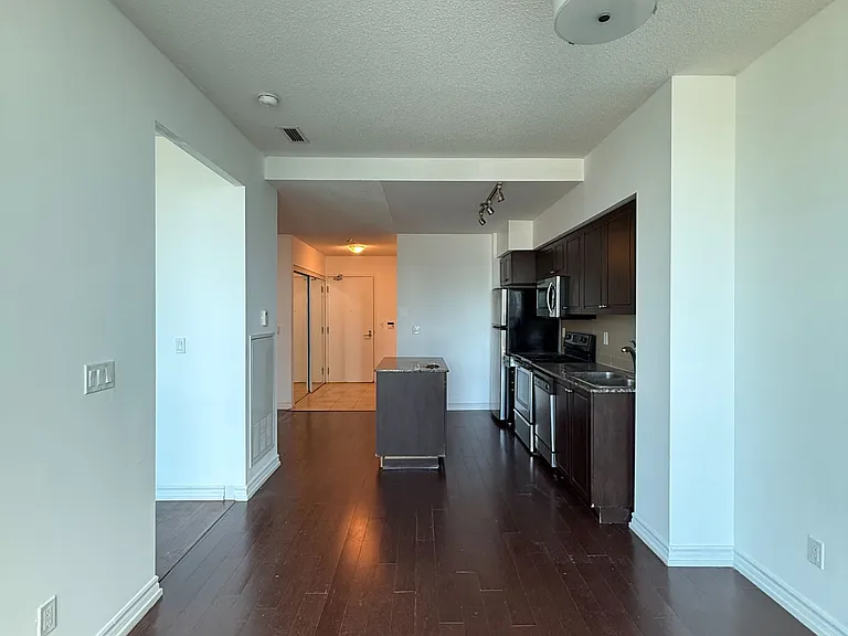 209 Fort York Blvd #1656 — Photo 7