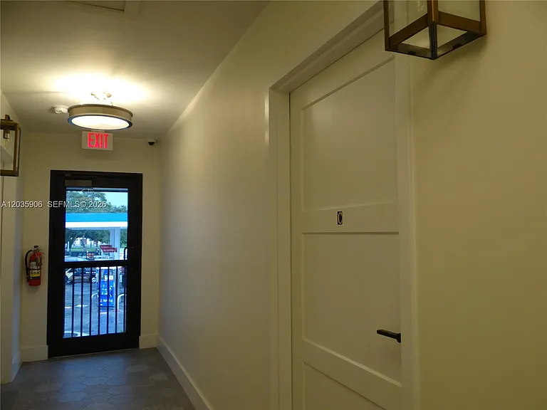 5980 SW 40th Ave #C — Photo 11