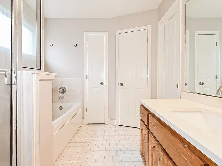 1483 S Goodlett Grove Cv — Photo 10
