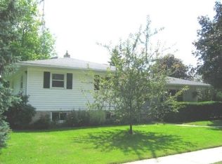 161 Broadway St, Fond Du Lac, WI 54937