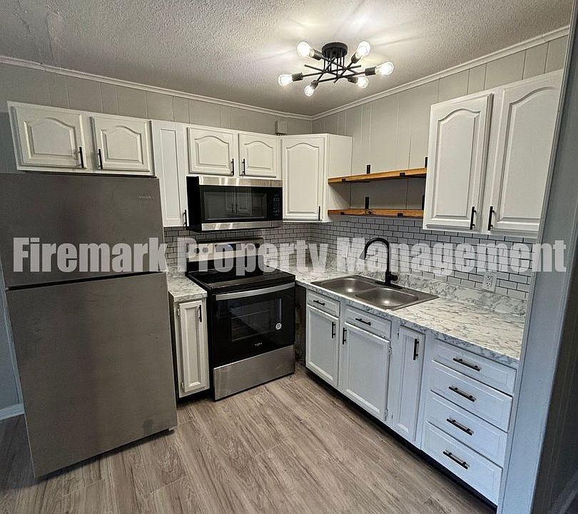 1st image of 33 Sunrise Ln #11