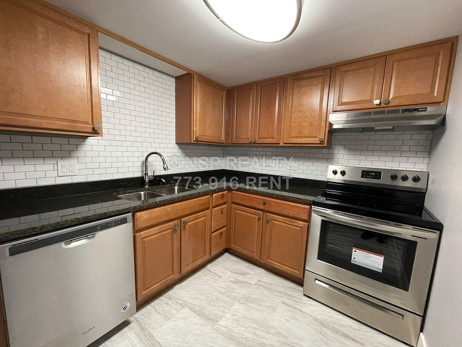 N Quentin Rd, Palatine — Photo 2