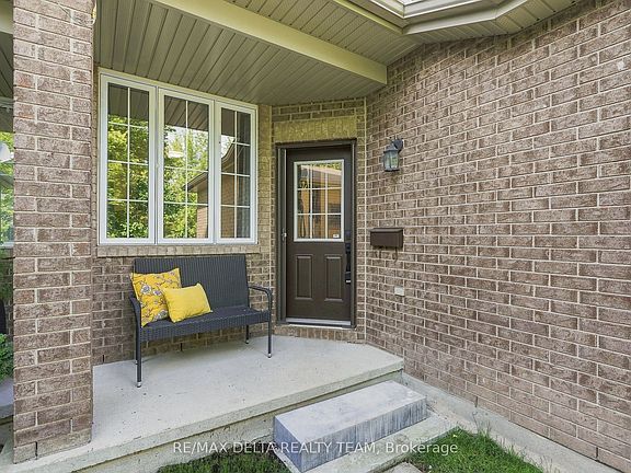 2nd image of 1495 Demeter St