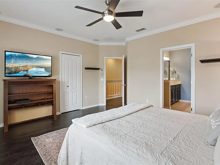 9194 Shepton St — Photo 22