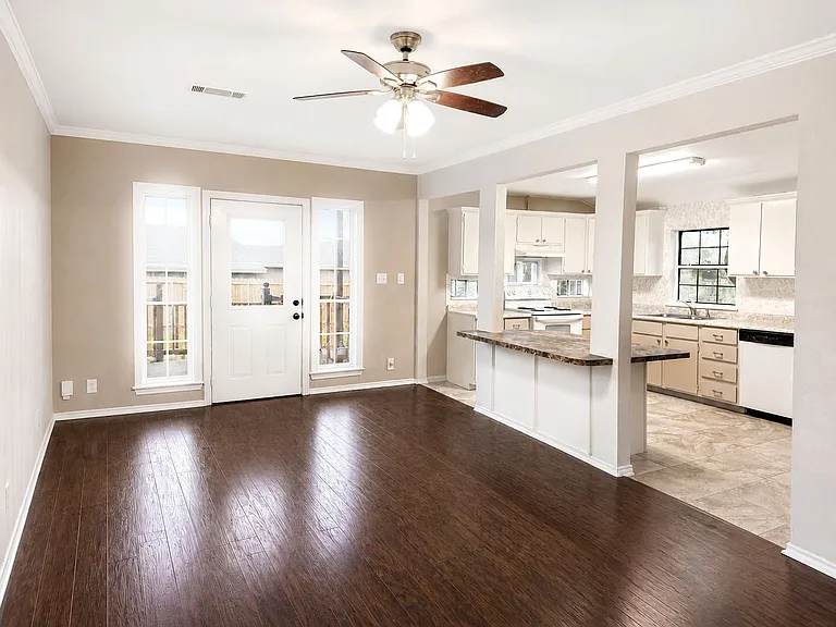 6287 E Pockrus Paige Rd #1/2 — Photo 6