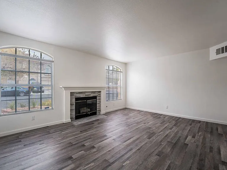 2608 Autumn Blaze Ave — Photo 5