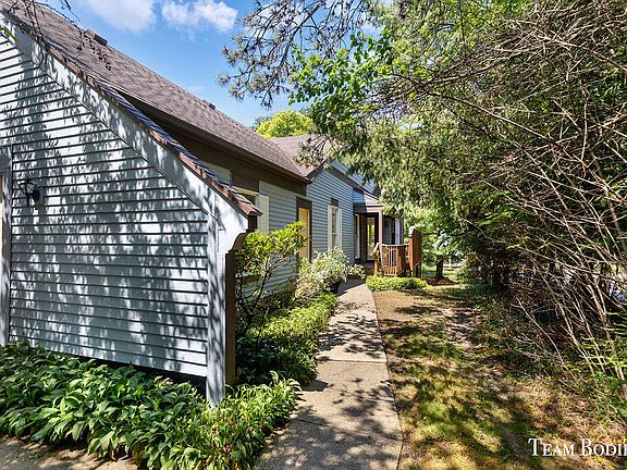 2nd image of 3704 Edington Ln SE #179