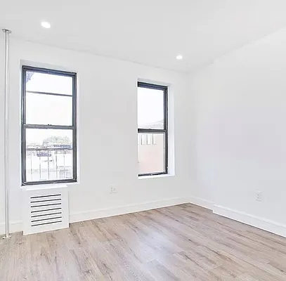 Rented by Blip LLC | media 19