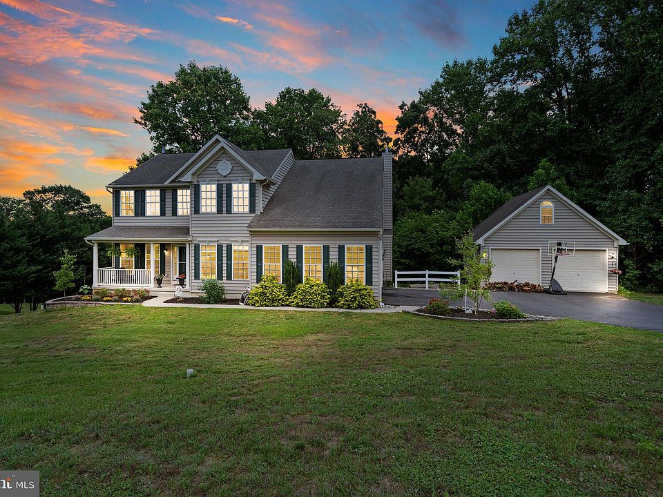 1st image of 98 Elizabeth Way