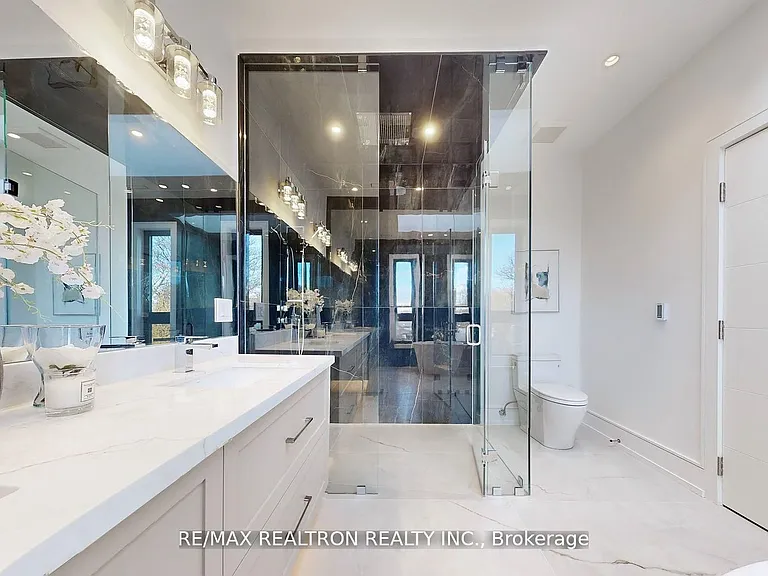 84 Murray Dr — Photo 26