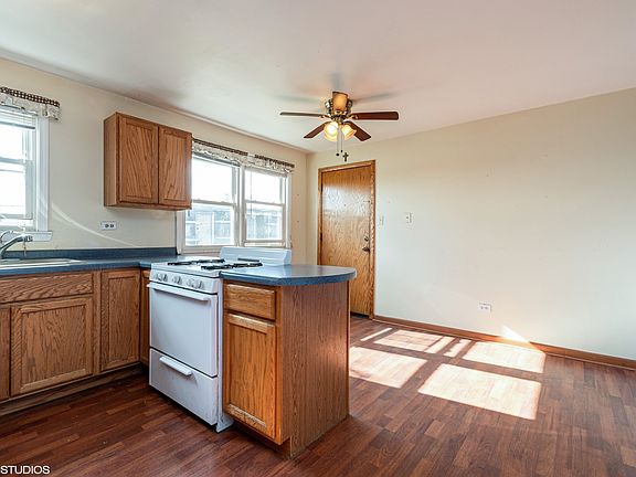 5th image of 11856 S Komensky Ave APT 2A