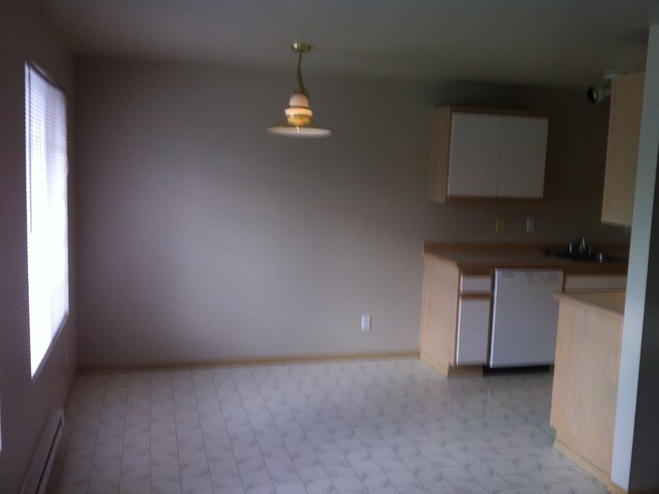 2nd image of 10215 Lundeen Pkwy APT B6