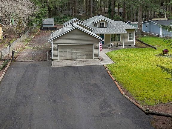 2nd image of 13723 Meadowlark Drive NW