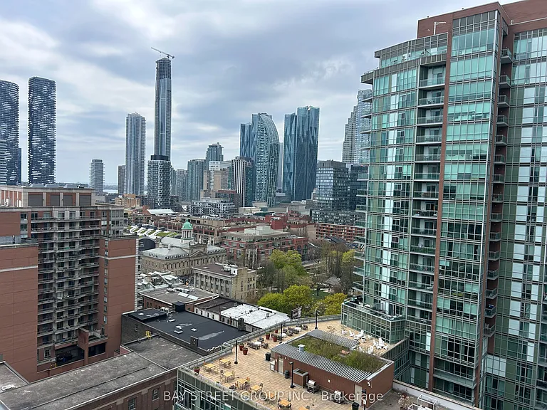 105 George St #1712 — Photo 11