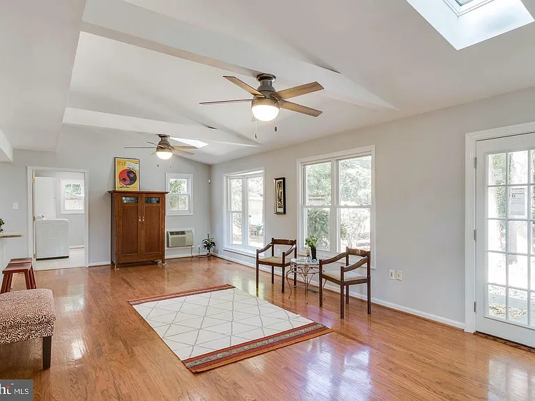 5612 Eastbourne Dr — Photo 25