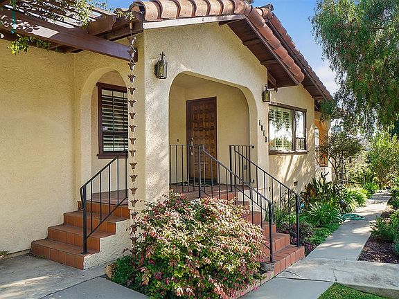 5th image of 1010 Capistrano Ct